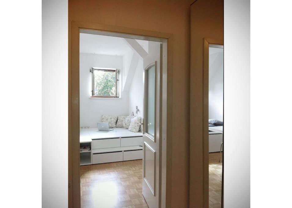 The Cute, Sunny Apartment In The Center +P Ljubljana Ngoại thất bức ảnh